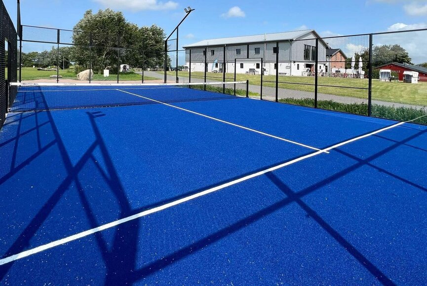 Padel-Tennisanlage auf dem Sportplatz Tating