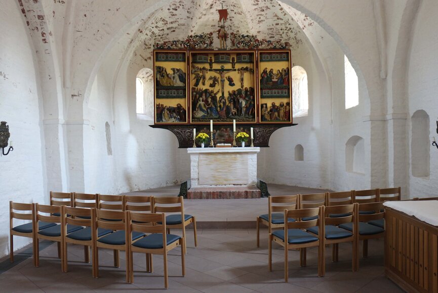 Altar der Kirche im Dorf