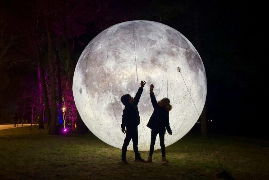 leuchtender Mond 