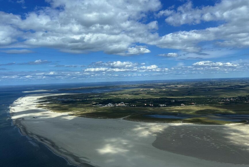 der Strand von St. Peter-Ording aus dem Flugzeug fotografiert