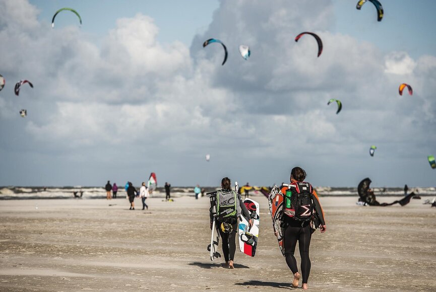 Kitesurfers at Ording Beach