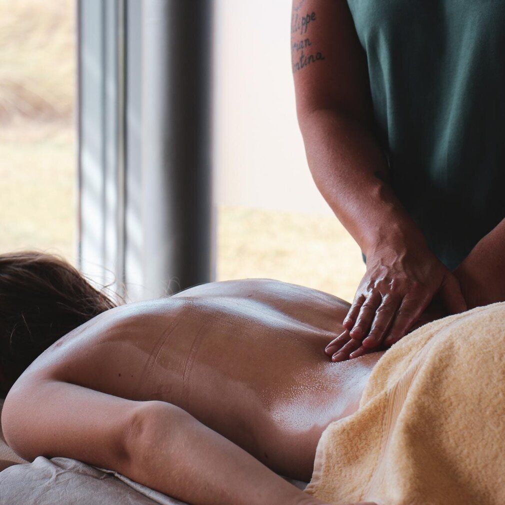Während einer Rückenmassage